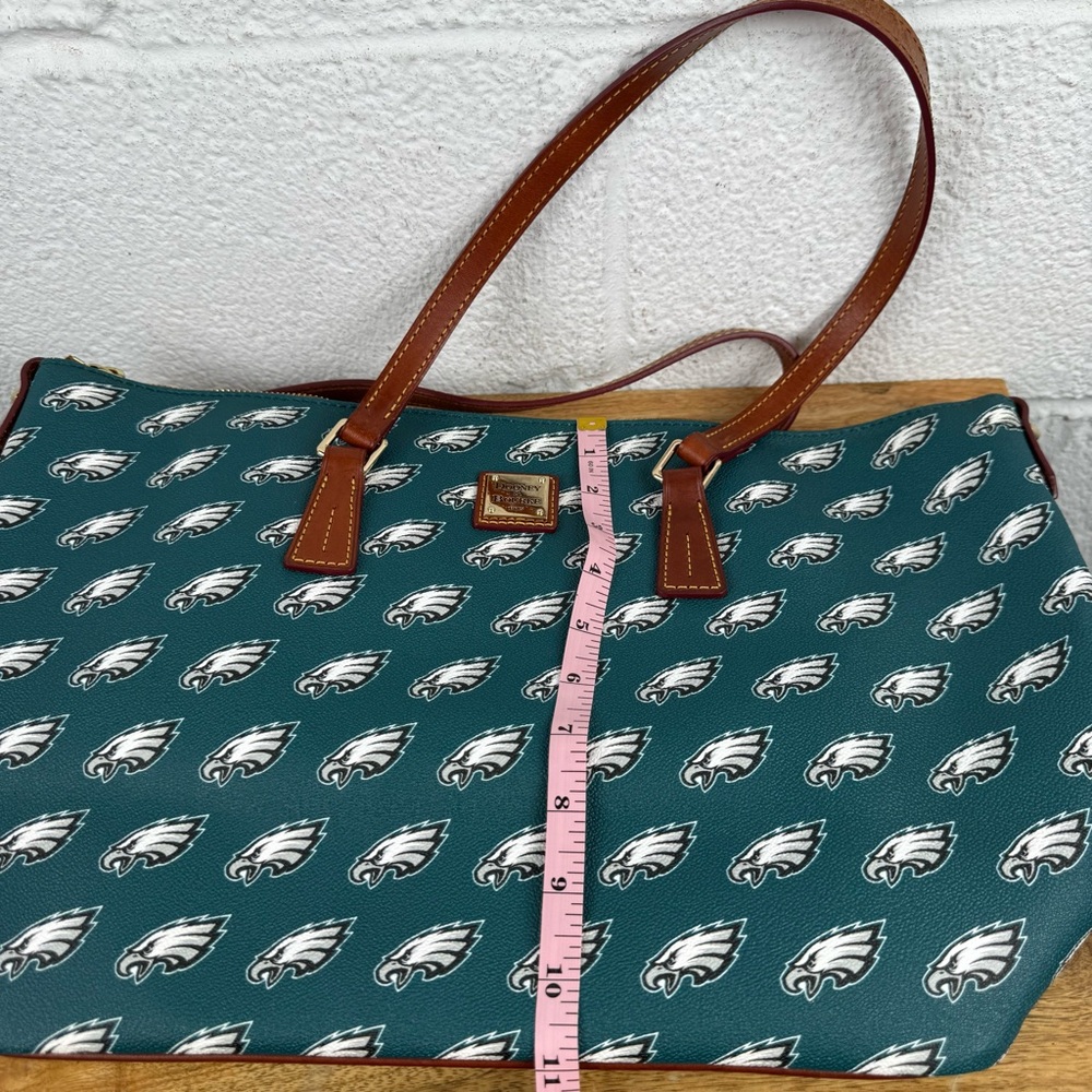 Dooney & Bourke NFL Philadelphia Eagles Large Zip Tote Bag Green Logo Print - Picture 13 of 13